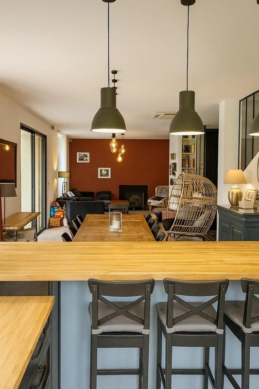 Maison - 262 m² - 9 pièces