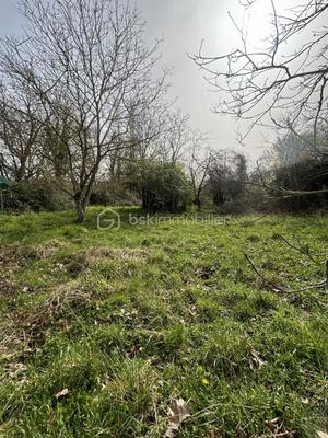 Terrain de loisirs - 2 200 m²