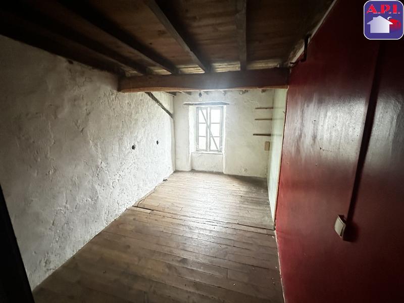 Maison - 216 m² - 8 pièces