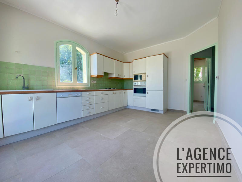 Maison - 181 m² - 5 pièces