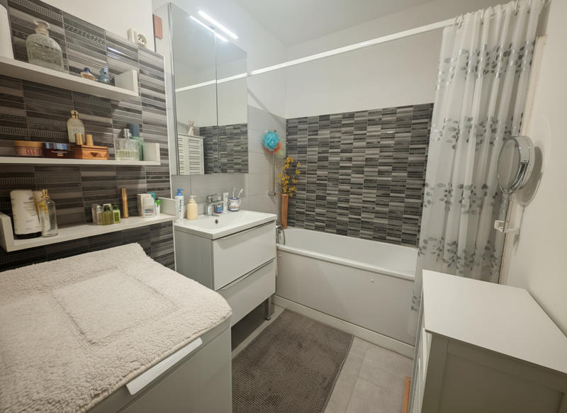 Appartement - 90 m² - 4 pièces