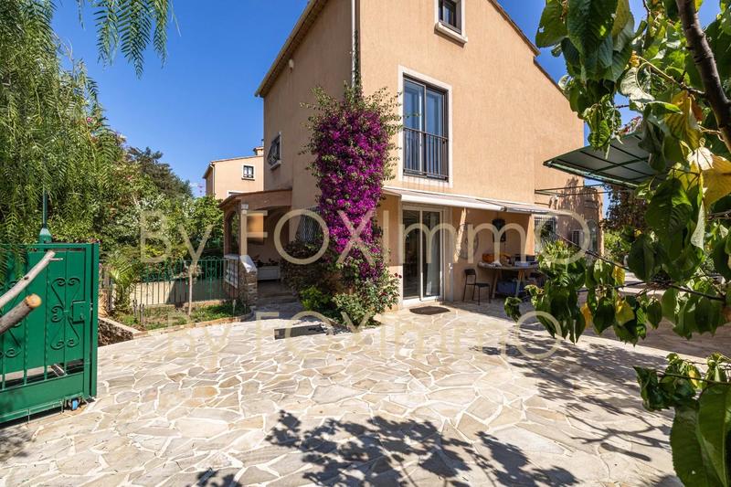 Maison - 184 m² - 6 pièces