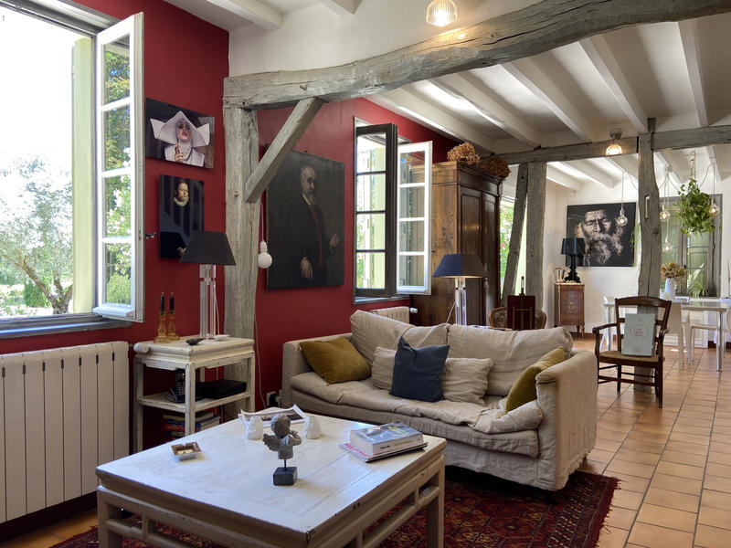 Propriété - 180 m² - 6 pièces