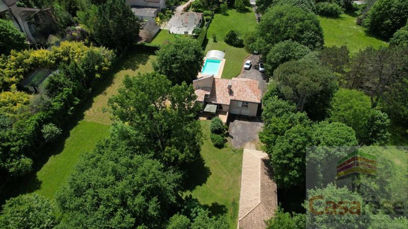 Maison d'architecte - 150 m² - 11 pièces