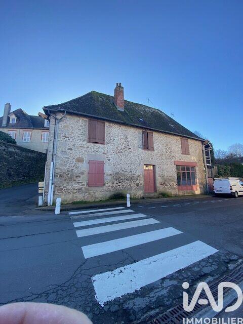 Maison - 220 m² - 5 pièces