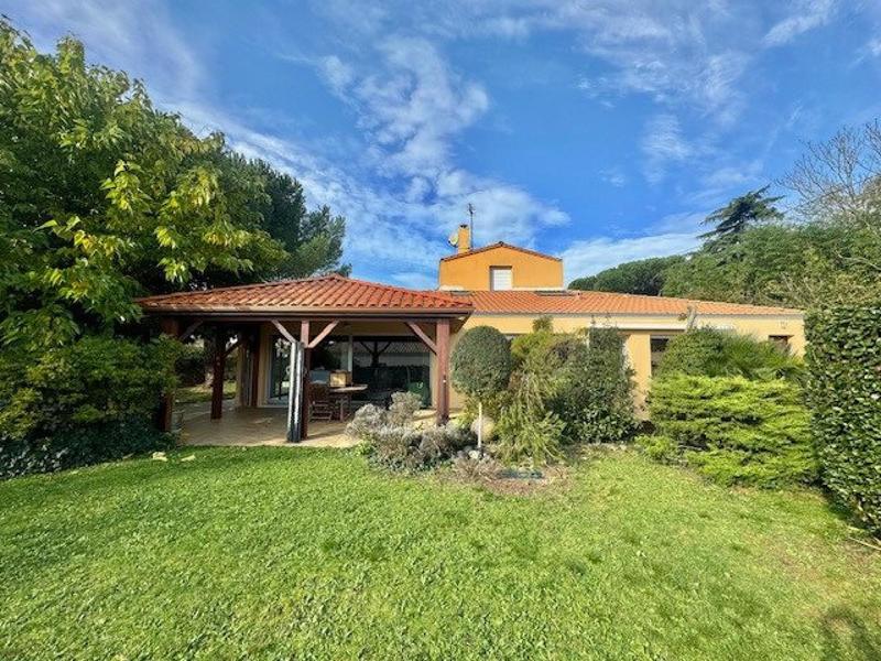 Maison - 138 m² - 6 pièces