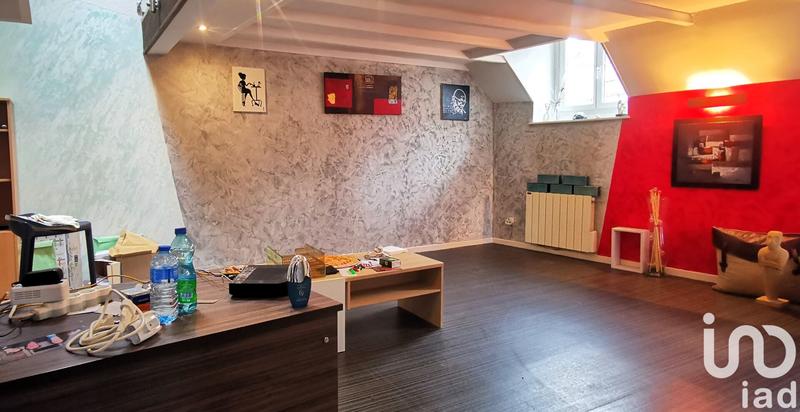 Maison - 204 m² - 9 pièces