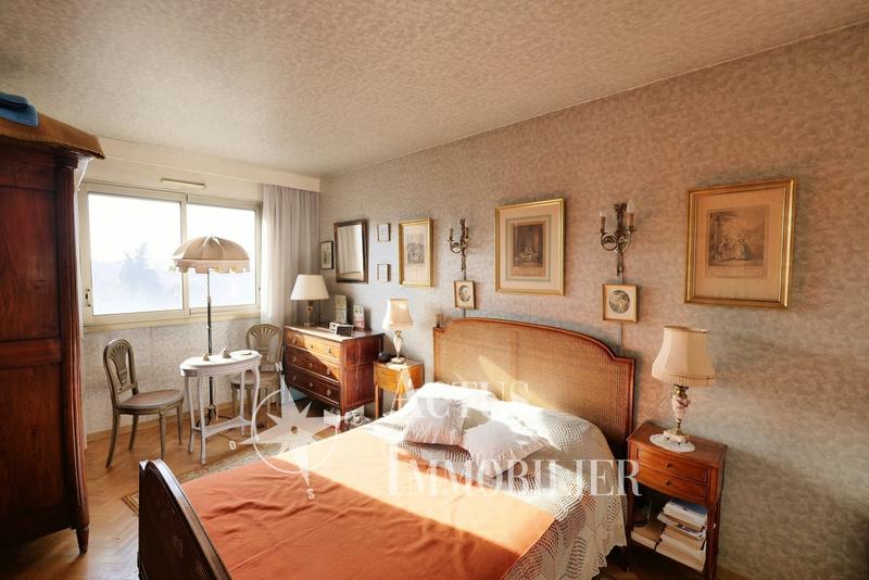 Appartement - 141 m² - 5 pièces