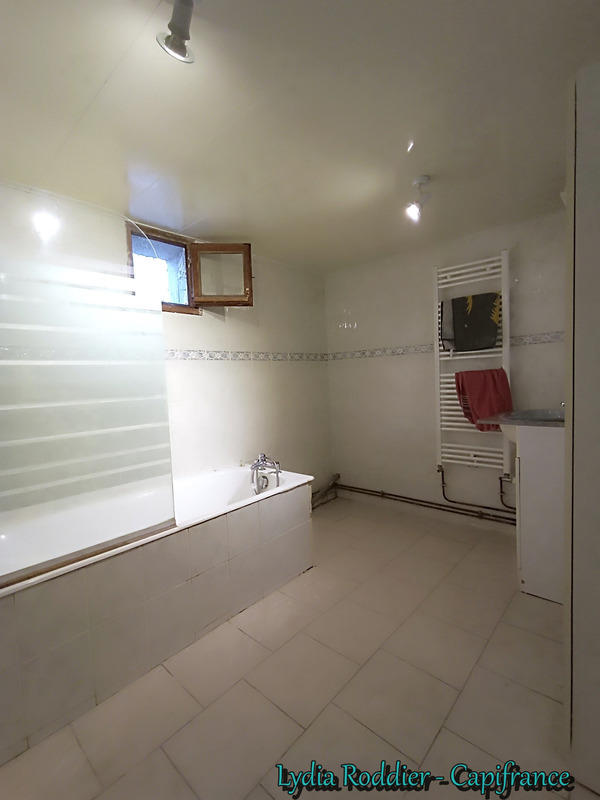 Maison - 143 m² - 6 pièces