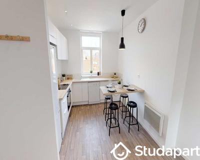 Chambre - 80 m² - 1 pièce