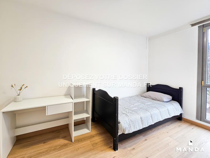 Chambre - 10 m² - 4 pièces
