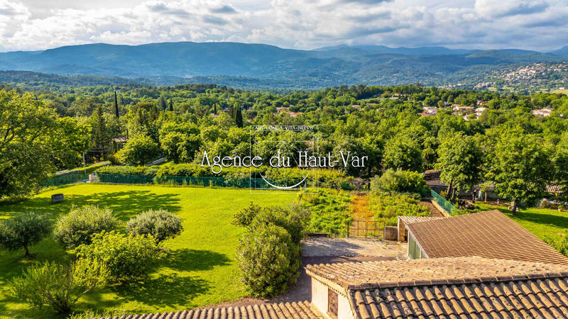 Villa - 230 m² - 7 pièces