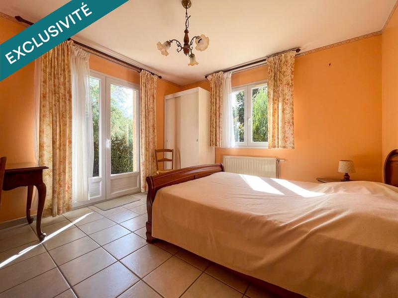 Villa - 220 m² - 8 pièces