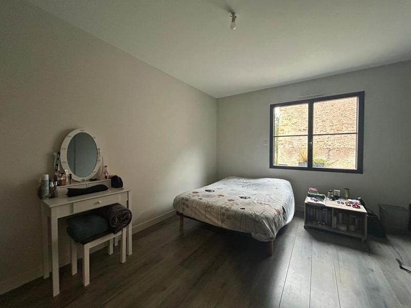 Maison - 185 m² - 8 pièces