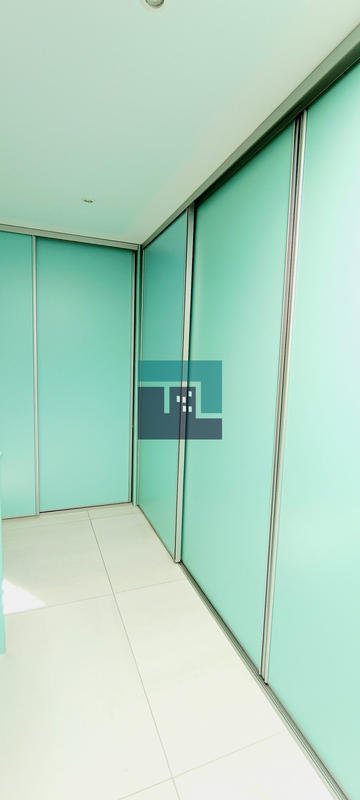 Villa - 256 m² - 4 pièces