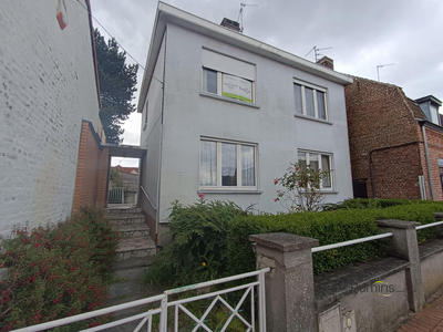 Maison - 95 m² - 5 pièces