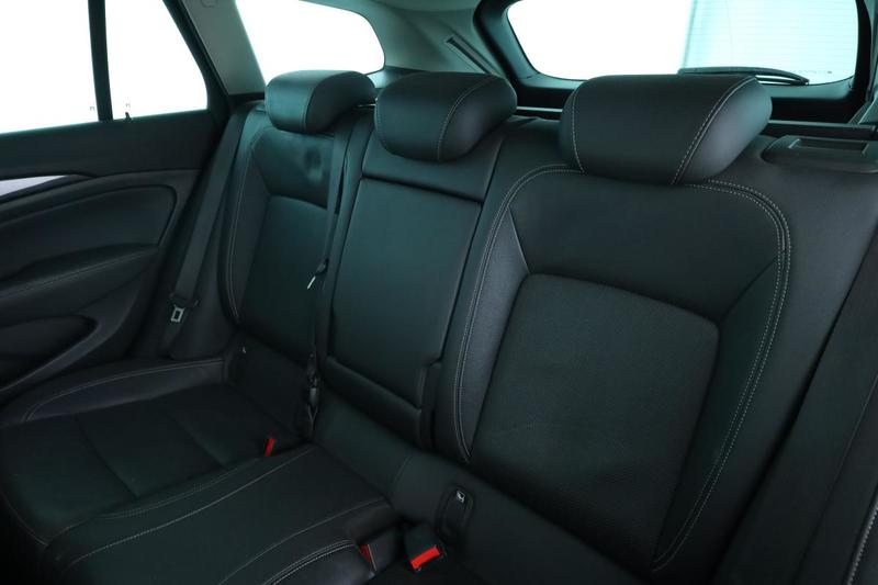 Opel Insignia Sports Tourer 1.6 Diesel Elite Automatique 136 ch