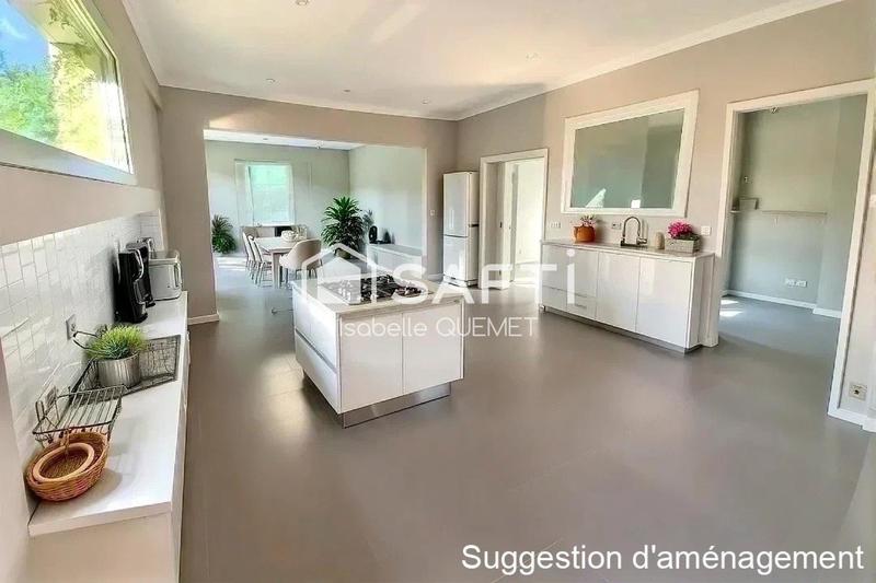 Maison - 180 m² - 10 pièces