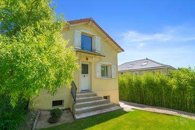 Maison - 117 m² - 6 pièces