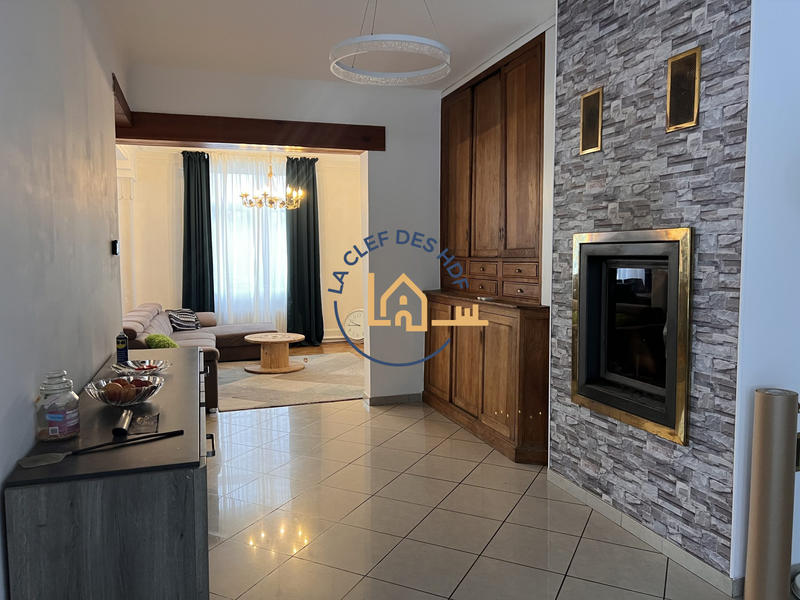 Maison - 180 m² - 6 pièces