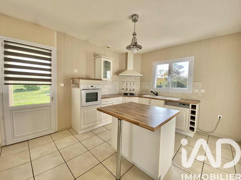 Maison - 159 m² - 7 pièces