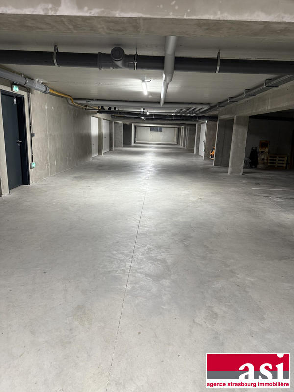 Parking / Garage - 24 m²