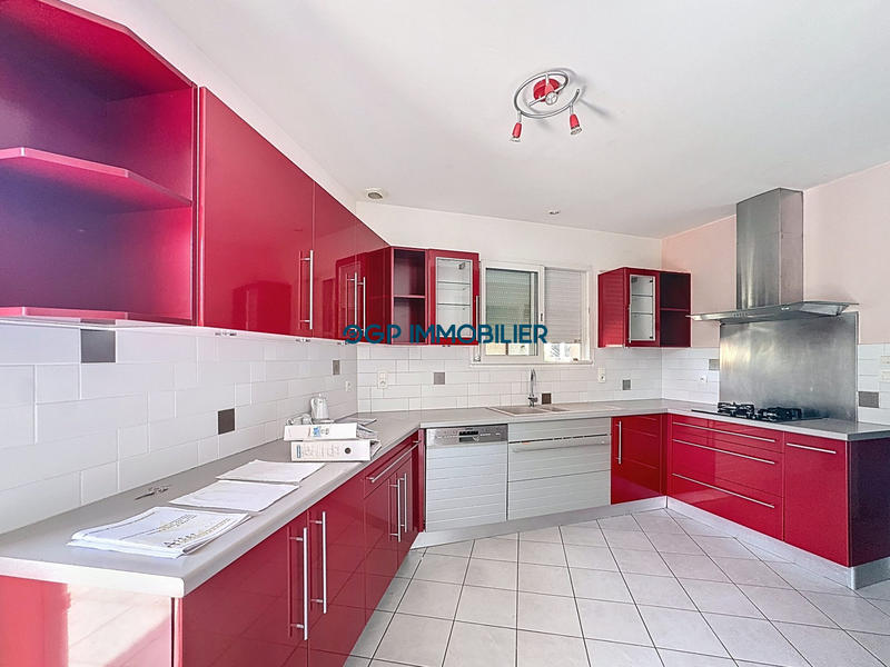 Maison - 161 m² - 5 pièces