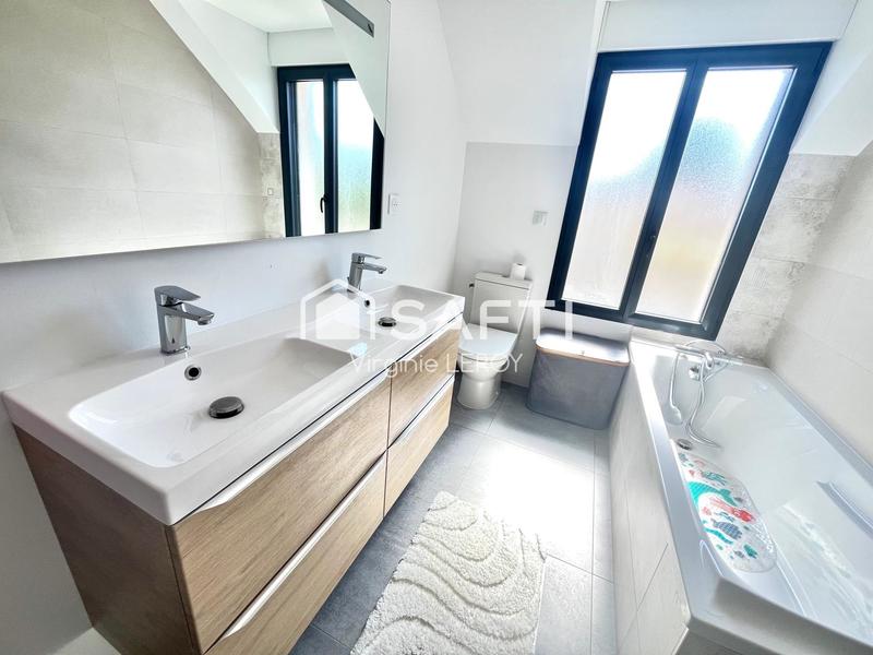 Maison - 107 m² - 6 pièces