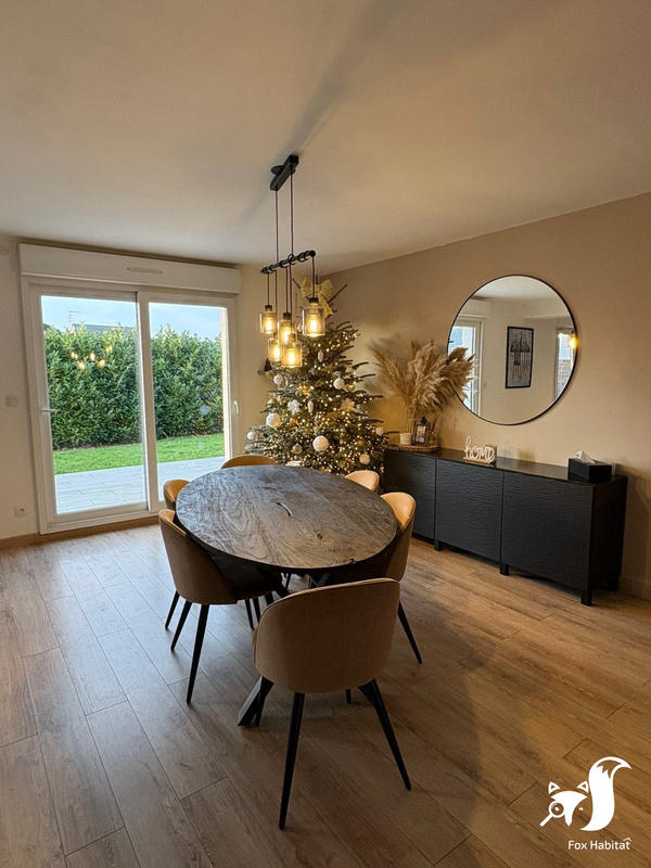 Maison - 90 m² - 4 pièces