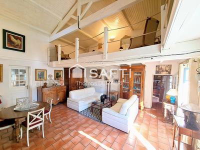 Maison - 180 m² - 5 pièces