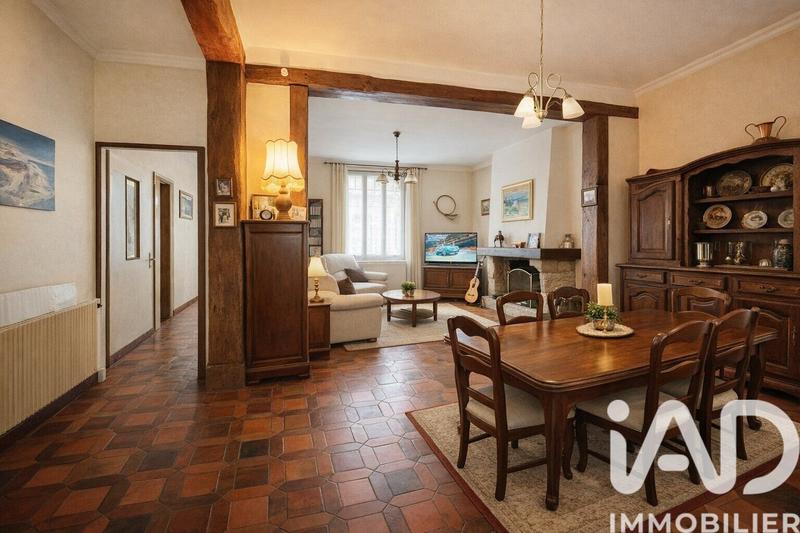 Maison - 92 m² - 5 pièces