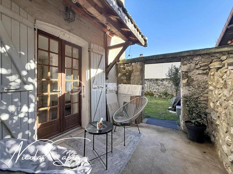 Appartement - 75 m² - 3 pièces