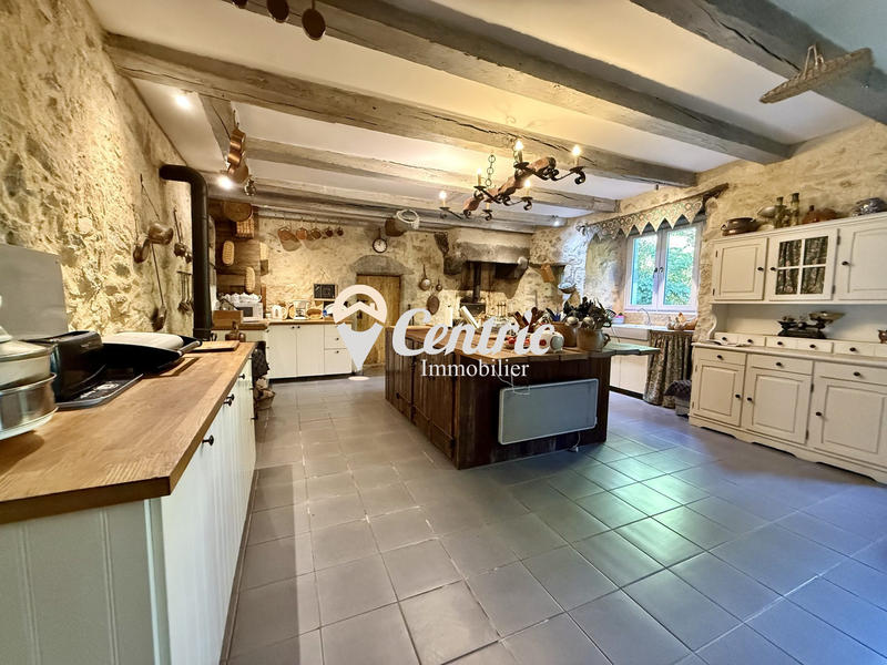 Ferme - 285 m² - 9 pièces