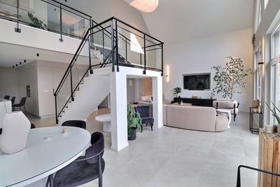 Maison contemporaine - 193 m² - 6 pièces