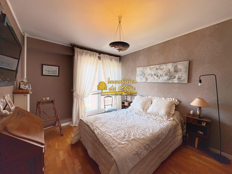 Appartement - 101 m² - 5 pièces