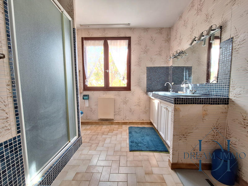 Villa - 163 m² - 6 pièces