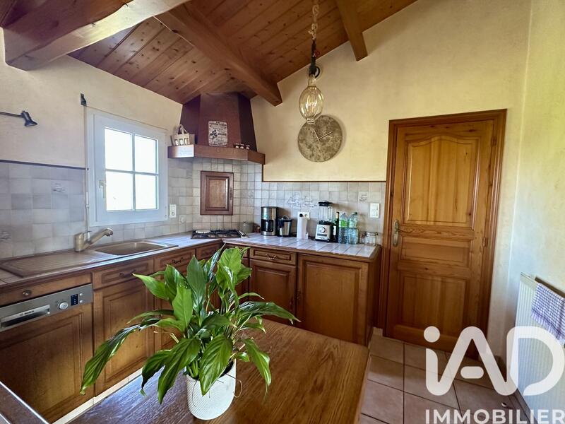 Maison - 98 m² - 5 pièces