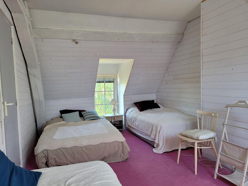 Maison - 203 m² - 8 pièces