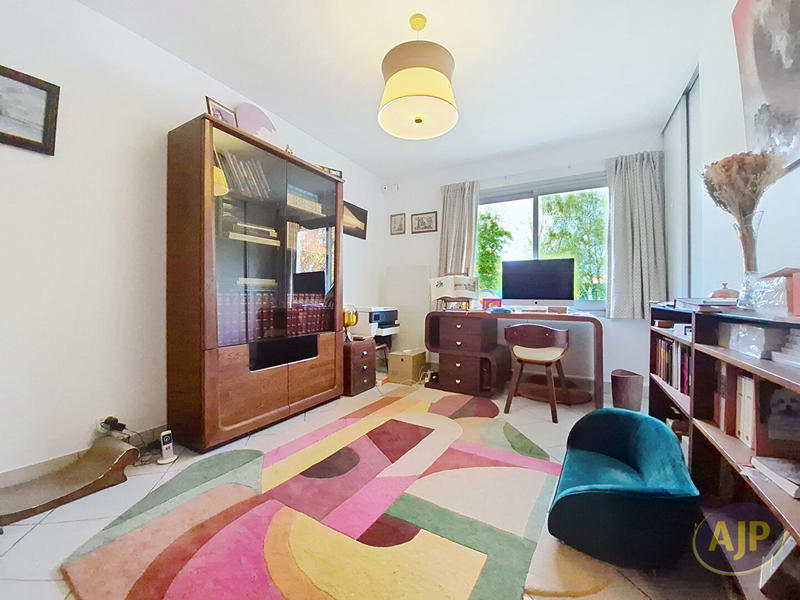 Maison - 186 m² - 6 pièces