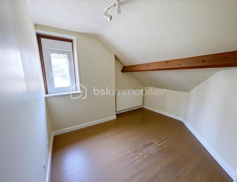 Propriété - 210 m² - 7 pièces