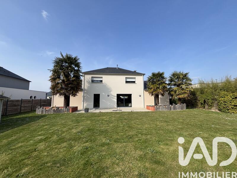 Maison - 167 m² - 5 pièces