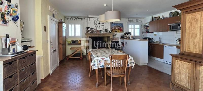 Maison en pierre - 225 m² - 6 pièces