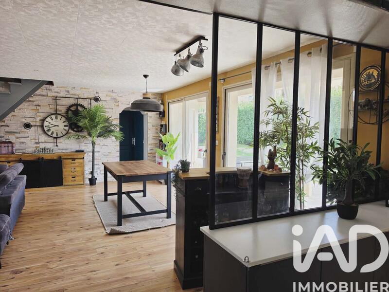 Maison - 145 m² - 5 pièces