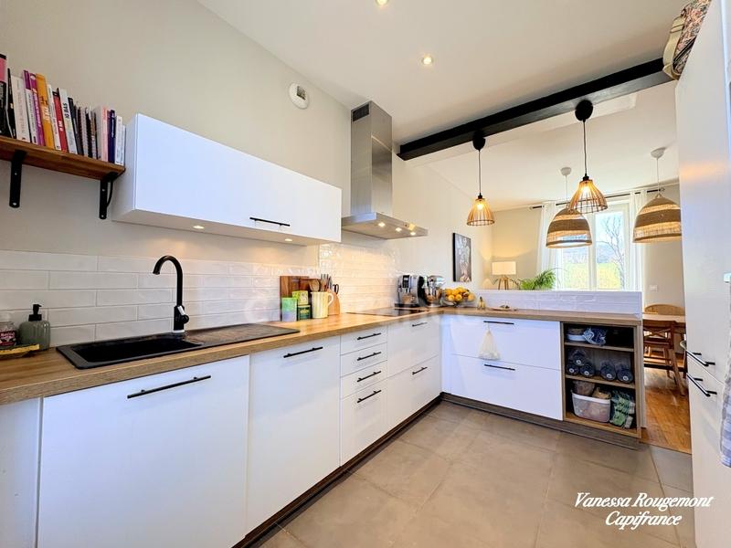 Maison bourgeoise - 95 m² - 3 pièces