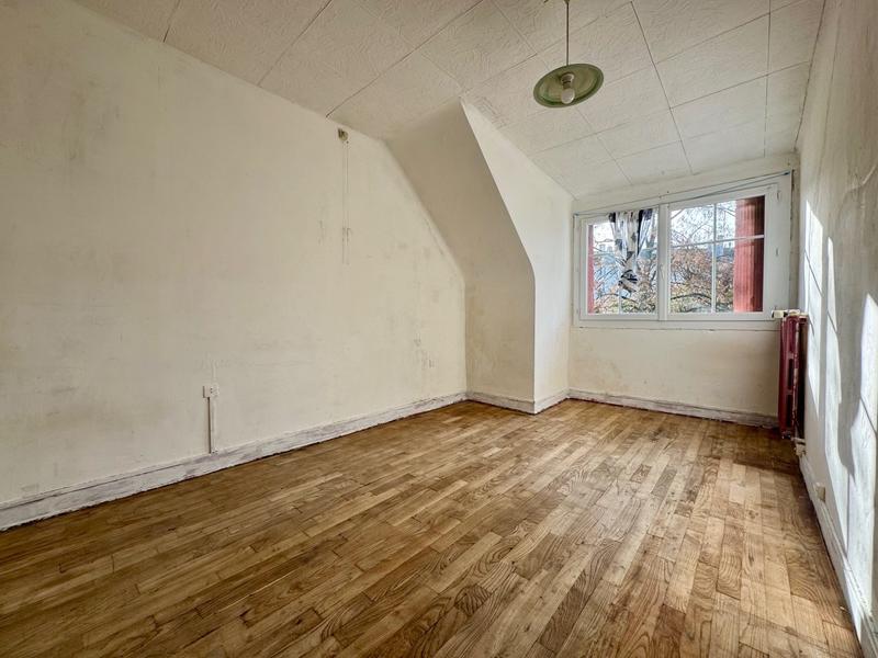 Maison - 127 m² - 6 pièces