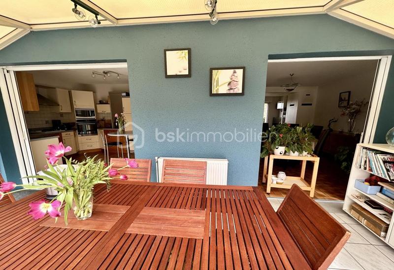 Maison traditionnelle - 146 m² - 6 pièces