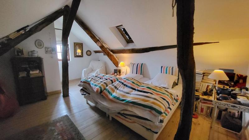 Maison - 208 m² - 7 pièces