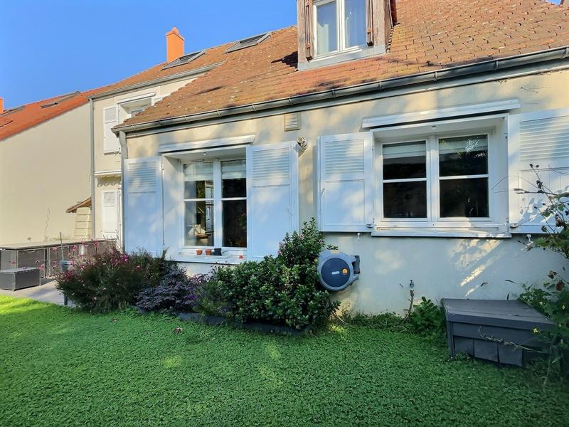Maison - 165 m² - 8 pièces