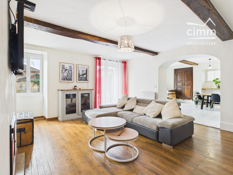 Maison - 206 m² - 5 pièces