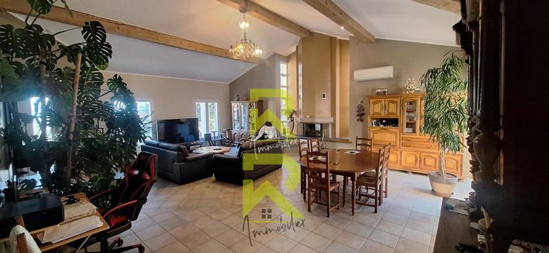 Villa - 210 m² - 5 pièces